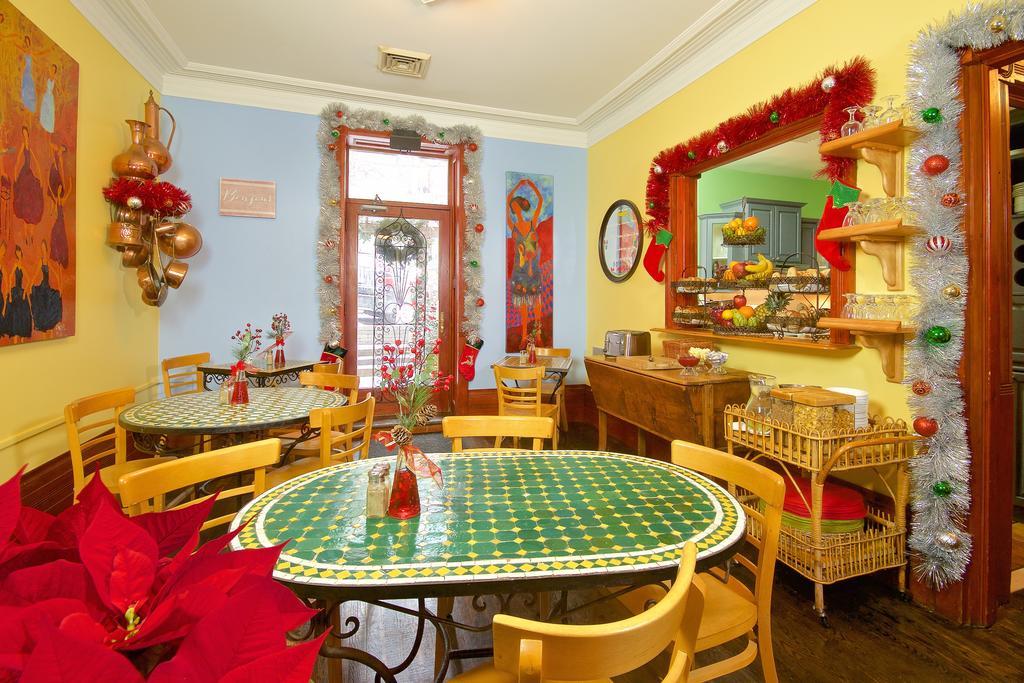 Auberge Les Bons Matins Монреал Екстериор снимка