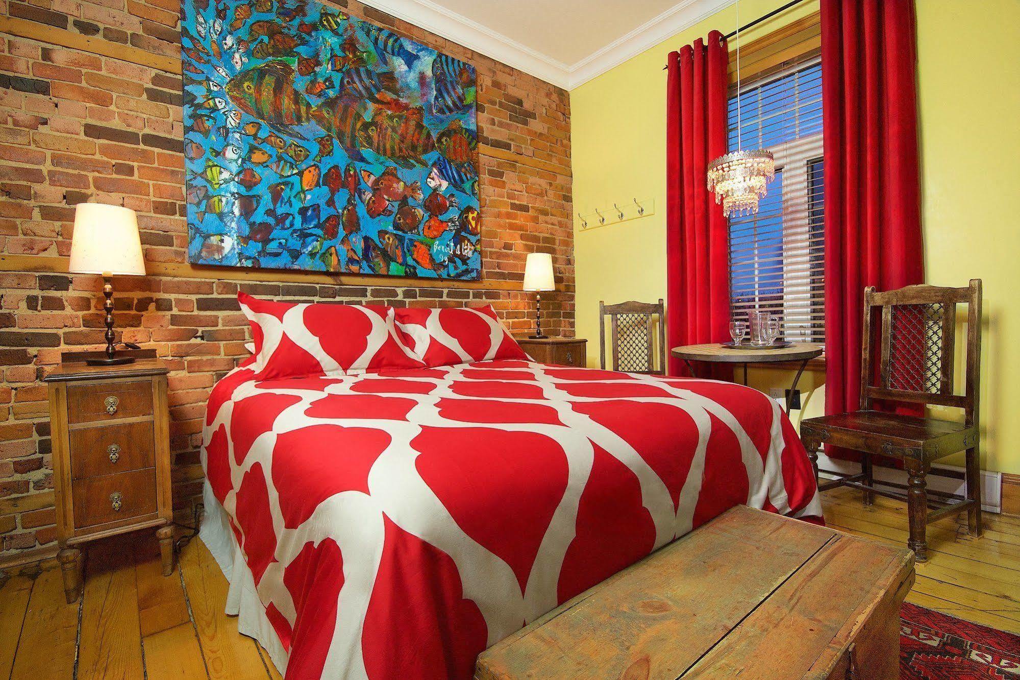 Auberge Les Bons Matins Монреал Екстериор снимка